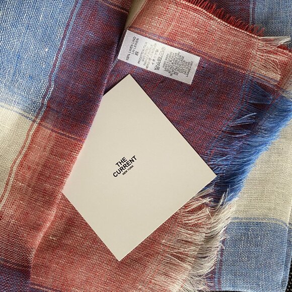 NWT Made In Italy 100% Linen Frayed Scarf Wrap Red Blue White Plaid 20 x 78 in - Picture 3 of 8